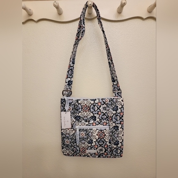 Vera Bradley Handbags - NWT Vera Bradley Hipster Cross Body Bag "Lisbon Medallion"